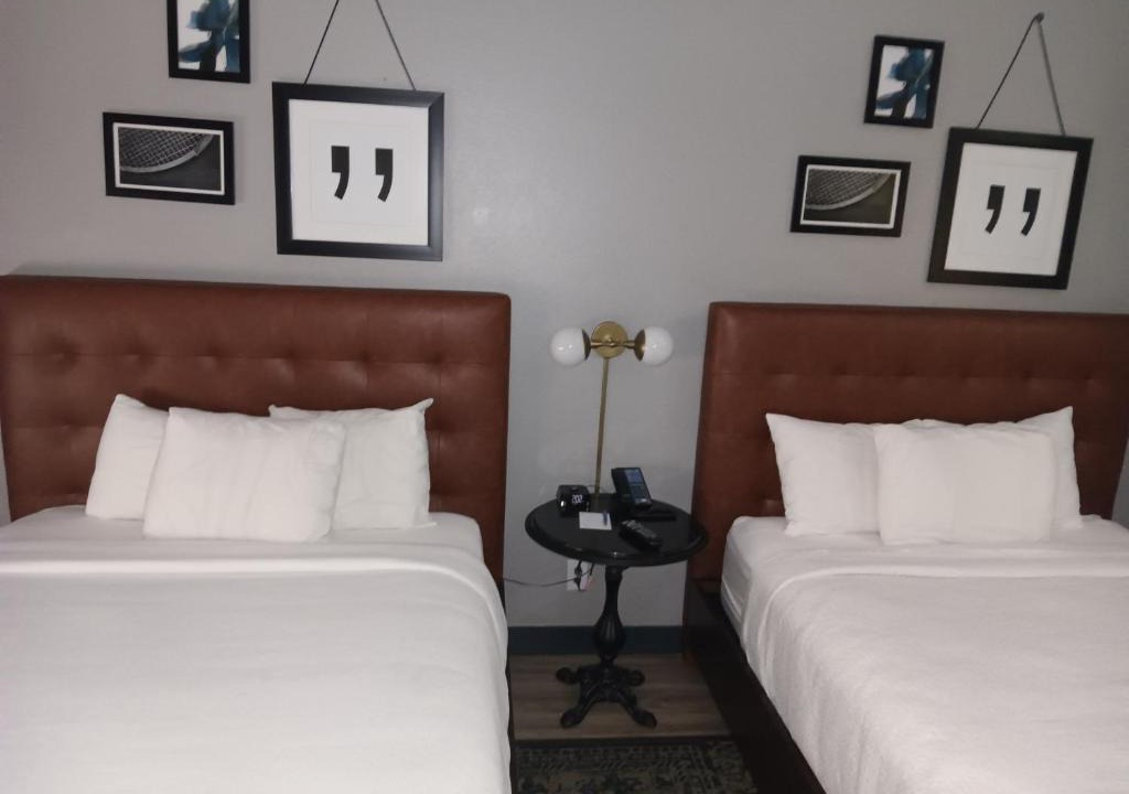 Arlington Hotel | Four Points by Sheraton Dallas Arlington Entertainment District