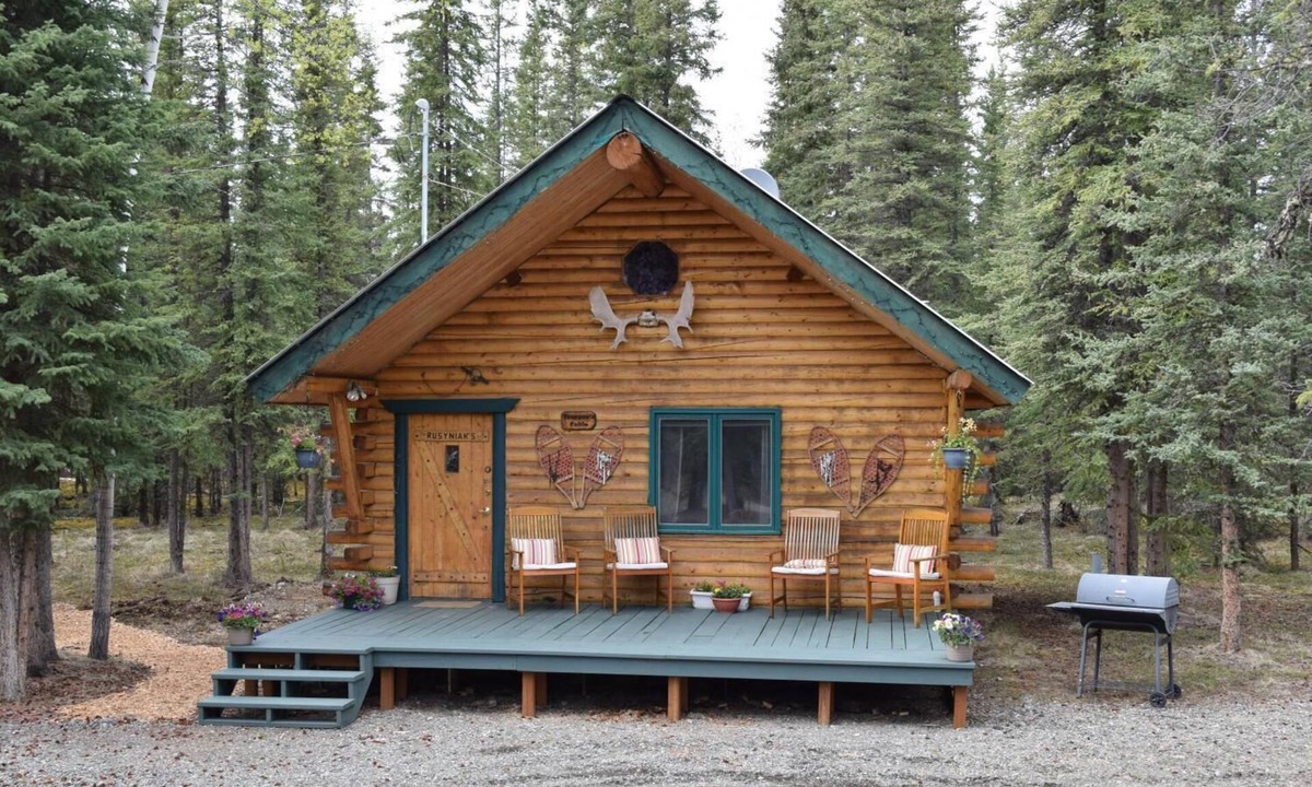 Tok House | Fox 'n Fireweed Cabins