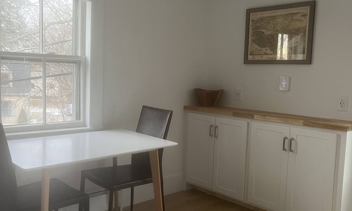 Portsmouth Apartment | Furnished apartment walking distance to beautiful downtown Portsmouth.