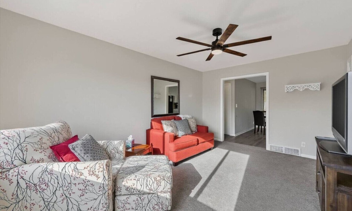 Waldron Apartment | Furnished Crew Stay 30 Day Apt Near Arrowhead