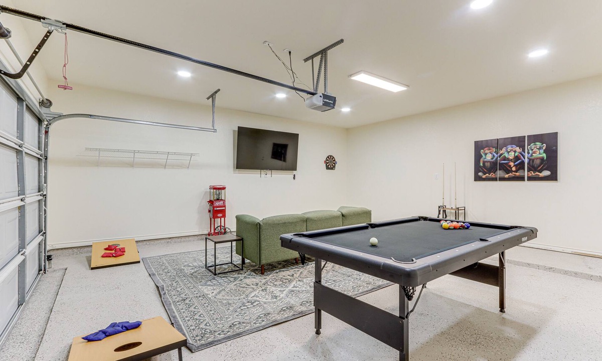 Afton House | Game Room & Patio: Family Afton Retreat!