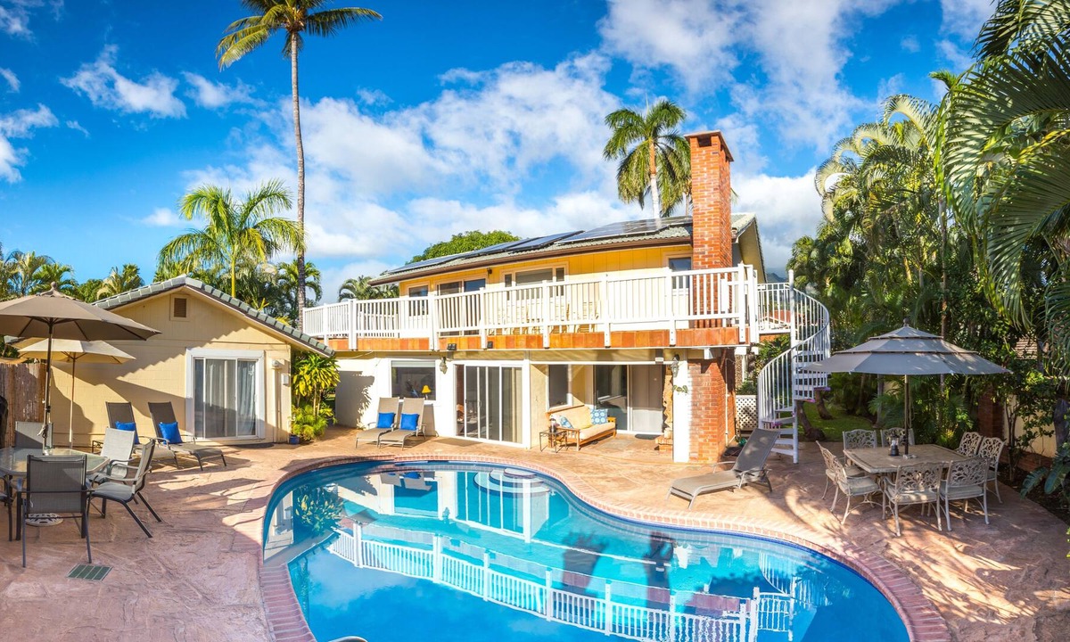 Historic Lahaina Front Street House | Gated Estate with Private Pool, Walk One Block to Beach or 8 blocks to Lahaina