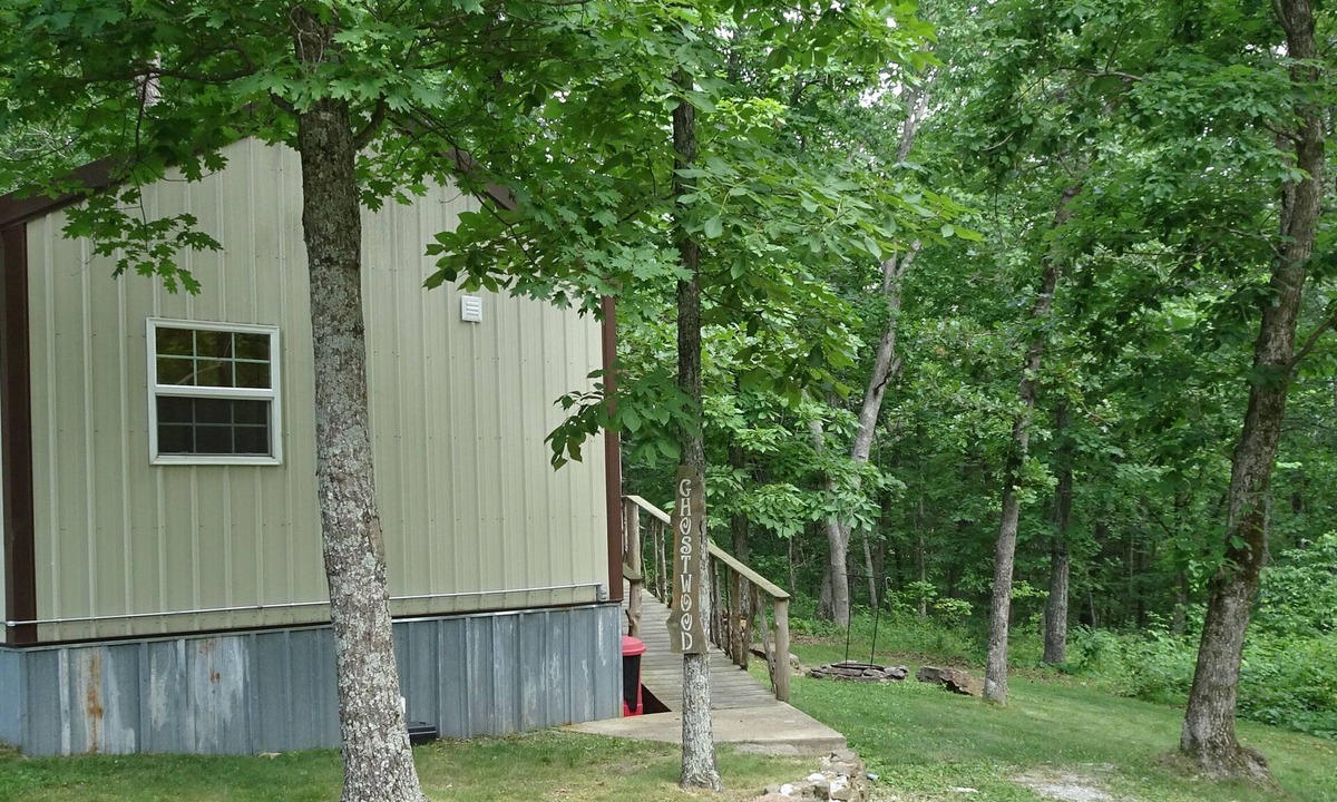Pittsburg Cabin | Ghost wood Quiet, Peaceful, Relaxing overall A Great Get Away Cabin!