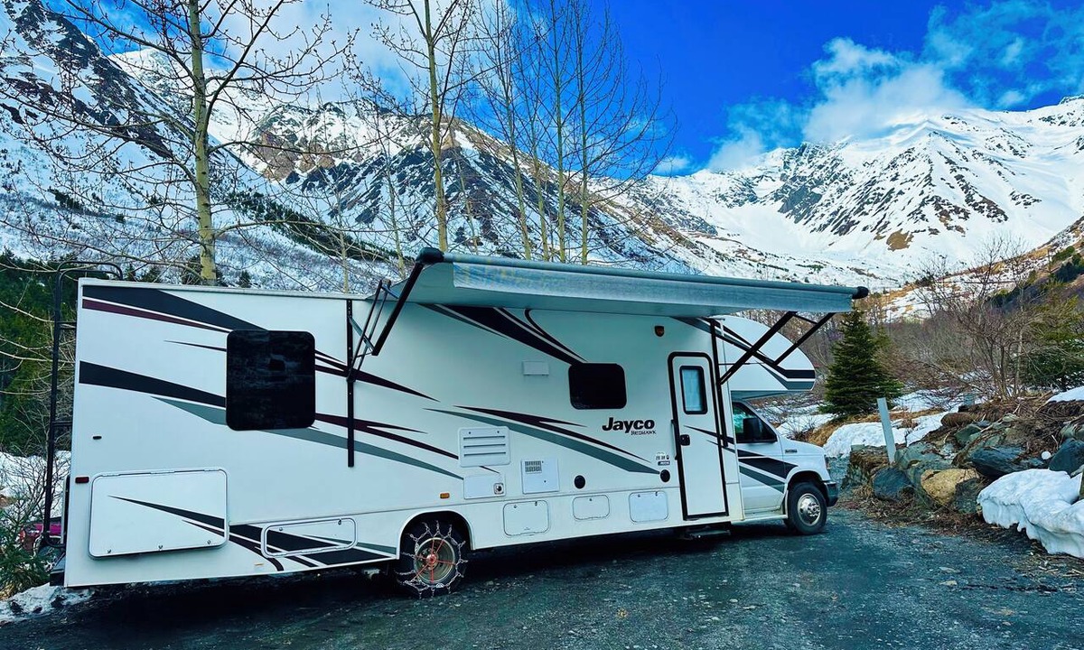 Eagle River House | Girdwood Mountain View Paradise