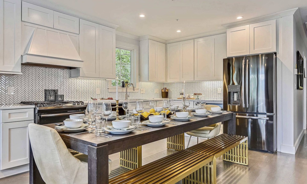 Jamaica Plain Apartment | Glamorous Luxury Apartment, Near T