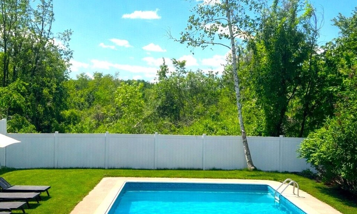North Deering House | Gorgeous 3-bedroom house with a Pool in charming Portland
