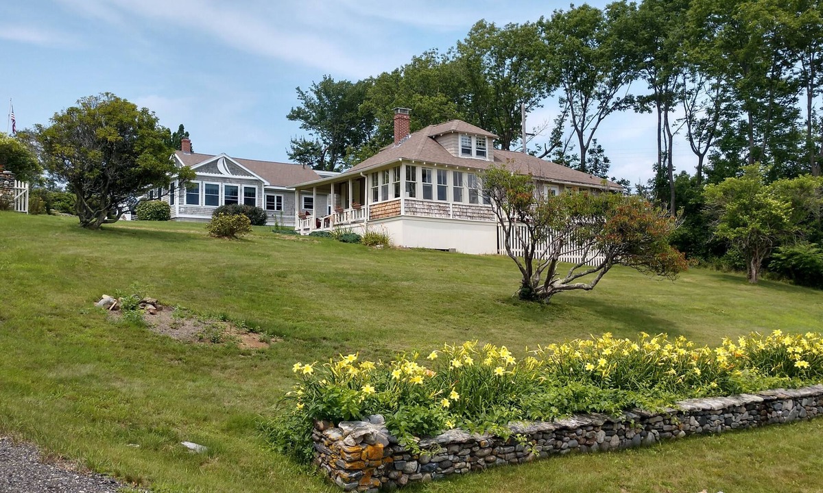 Mid-Coast and Islands Cottage | Grace's Place, a Real Maine Cottage