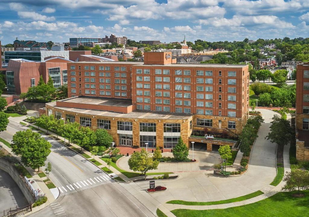 Corryville Hotel | Graduate by Hilton Cincinnati