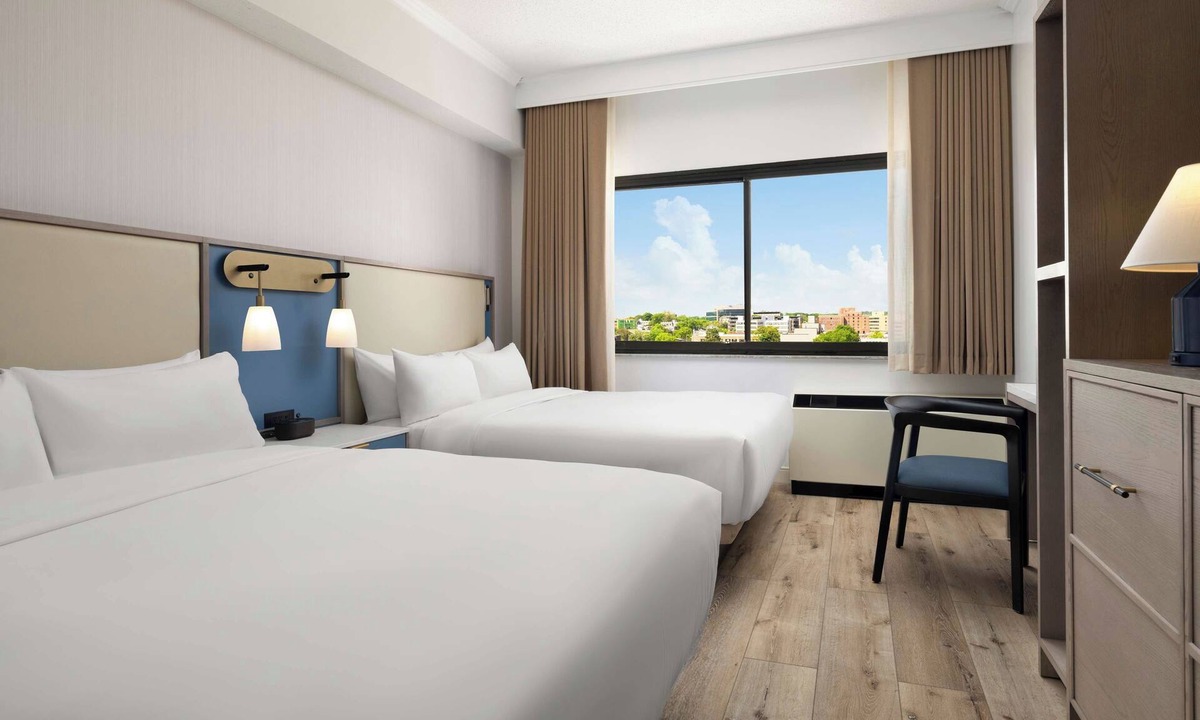 White Plains Hotel | Great Stay, Convenient Location! 3 Comfortable Units in White Plains, w/ Pool!