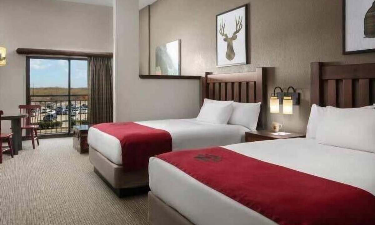 Grapevine Resort | Great Wolf Lodge Grapevine