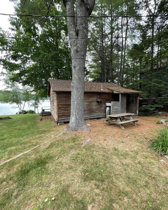 Sebago House | GREENS LIMIT 6 cottage