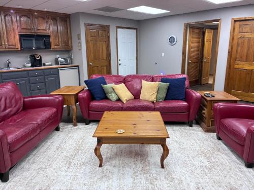 Liberty Apartment | Ground level apartment-private garage & entrance!