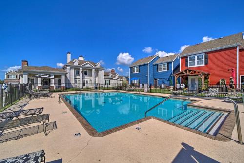 Afton House | Half-Mi to Grand Lake: Townhome w/Hot Tub