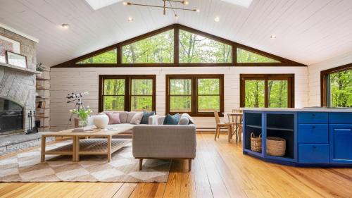 Great Barrington House | Half Moon by AvantStay
