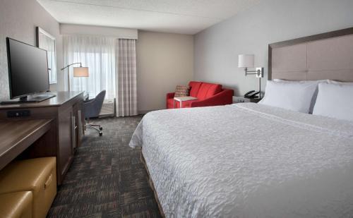 Revere Hotel | Hampton Inn Boston Logan Airport