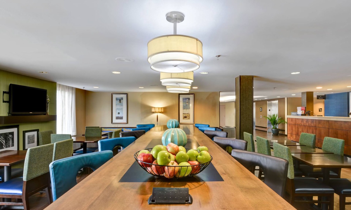 Milford Hotel | Hampton Inn Milford