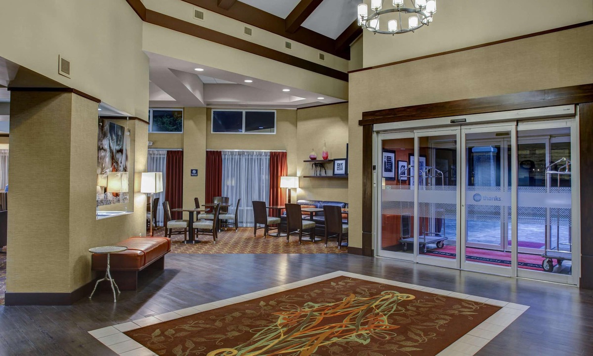 Tarrant County Hotel | Hampton Inn & Suites N. Ft. Worth-Alliance Airport