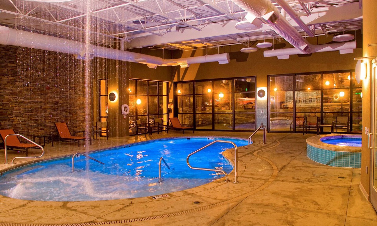 Wheeling Hotel | Hampton Inn Wheeling