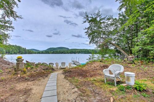 Hartford House | Hartford Cottage w/Private Beach on Bear Pond!