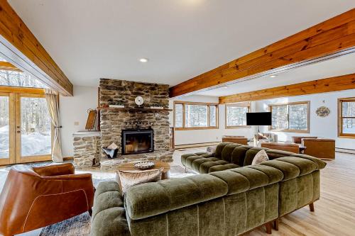 Jay House | Hibernation Station