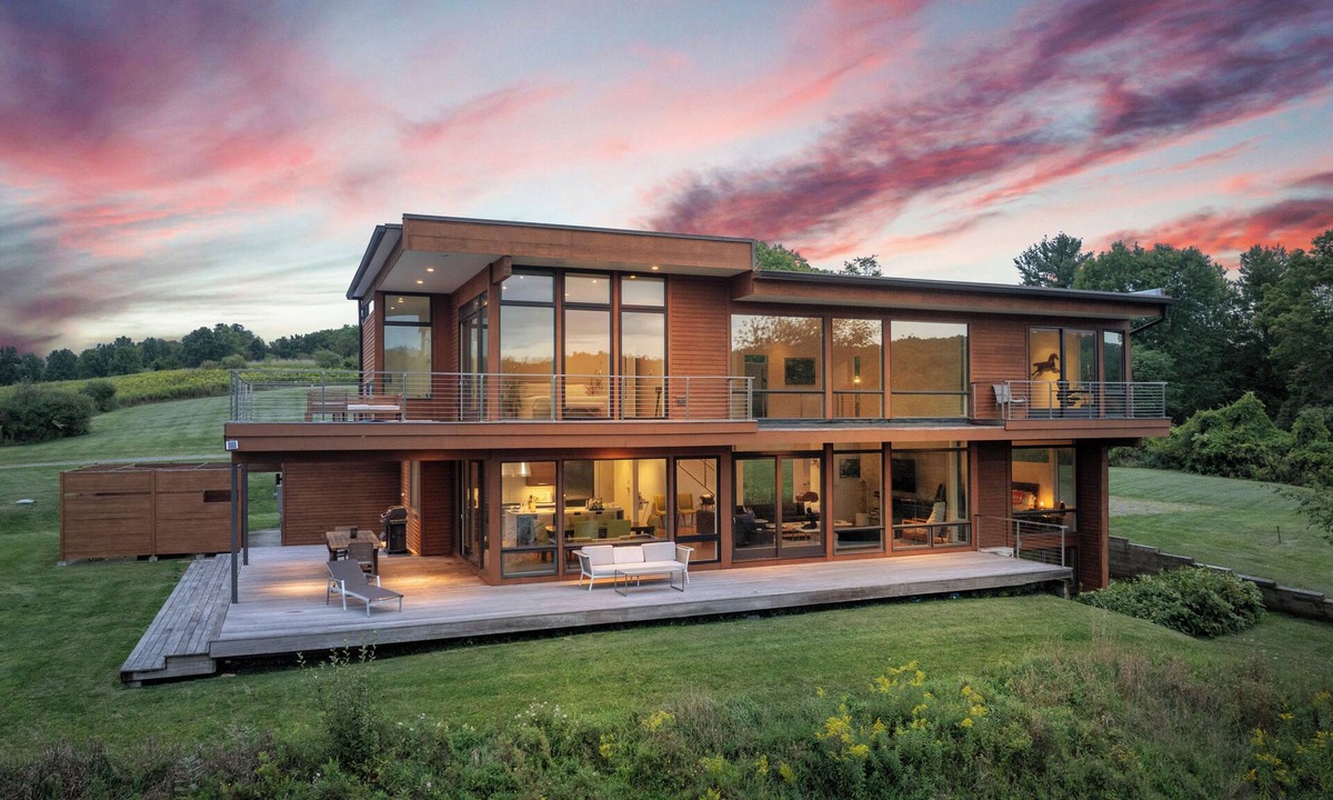 Copake Lake House | Hillsdale Lakeside/Lake Access, Balcony & BBQ