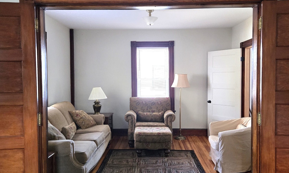 Northampton House | Historic downtown house. Unscented products and sustainability practices.