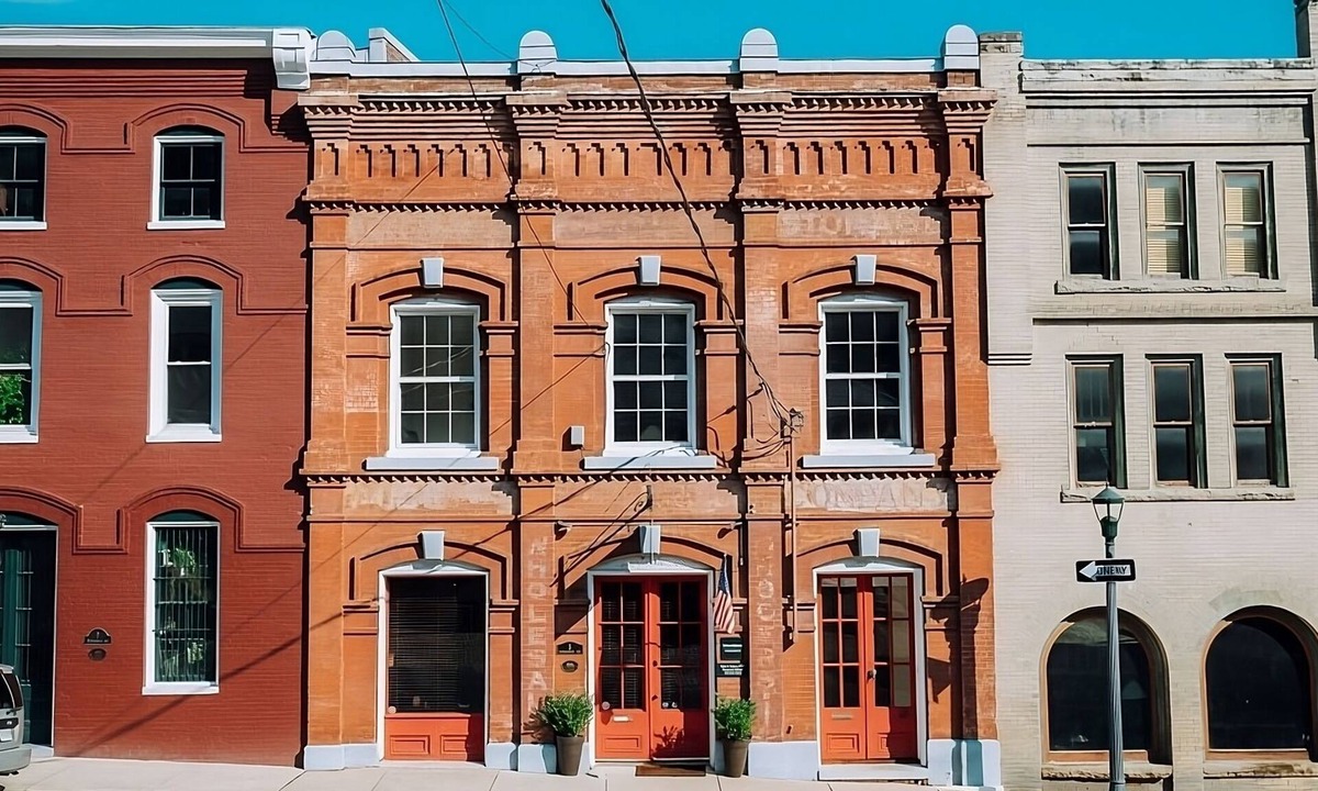 Staunton Hotel | Historic Hotel w/Modern Comfort | 3 Relaxing Units Ideal For Family Stay