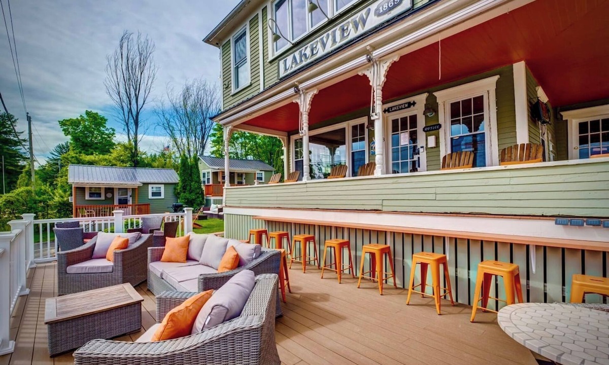 Weirs Beach Hotel | Historic Inn 3rd floor cozy room