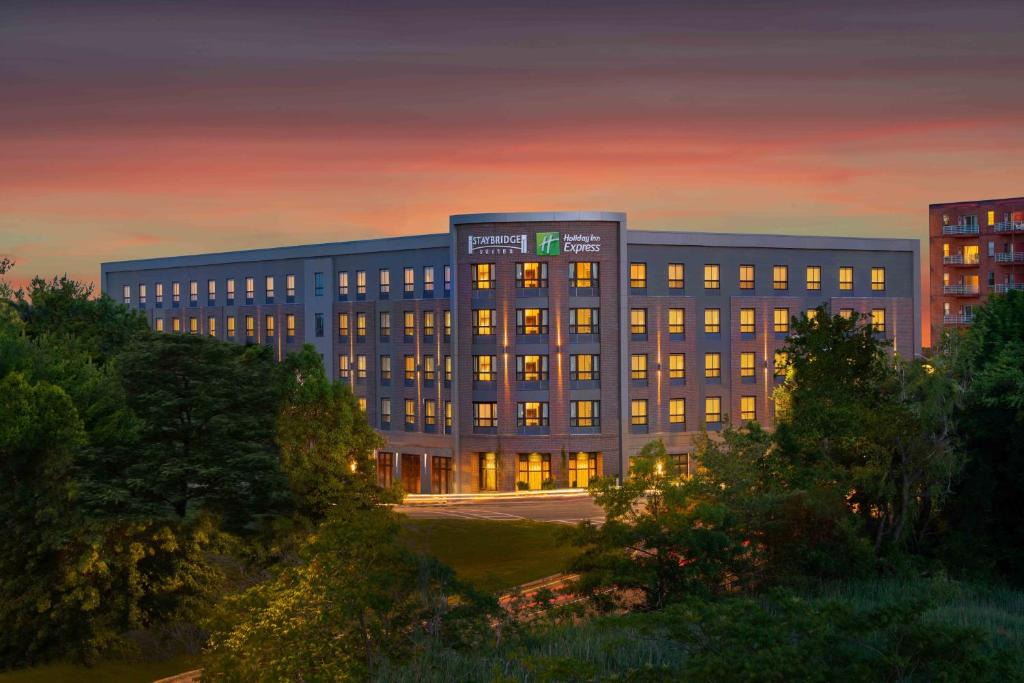 Quincy Hotel | Holiday Inn Express - Boston South - Quincy by IHG