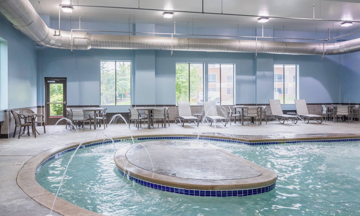 Polaris Hotel | Holiday Inn Express Hotels & Suites Columbus-Polaris Parkway by IHG