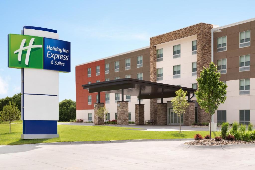 Heath Hotel | Holiday Inn Express & Suites Heath - Newark by IHG