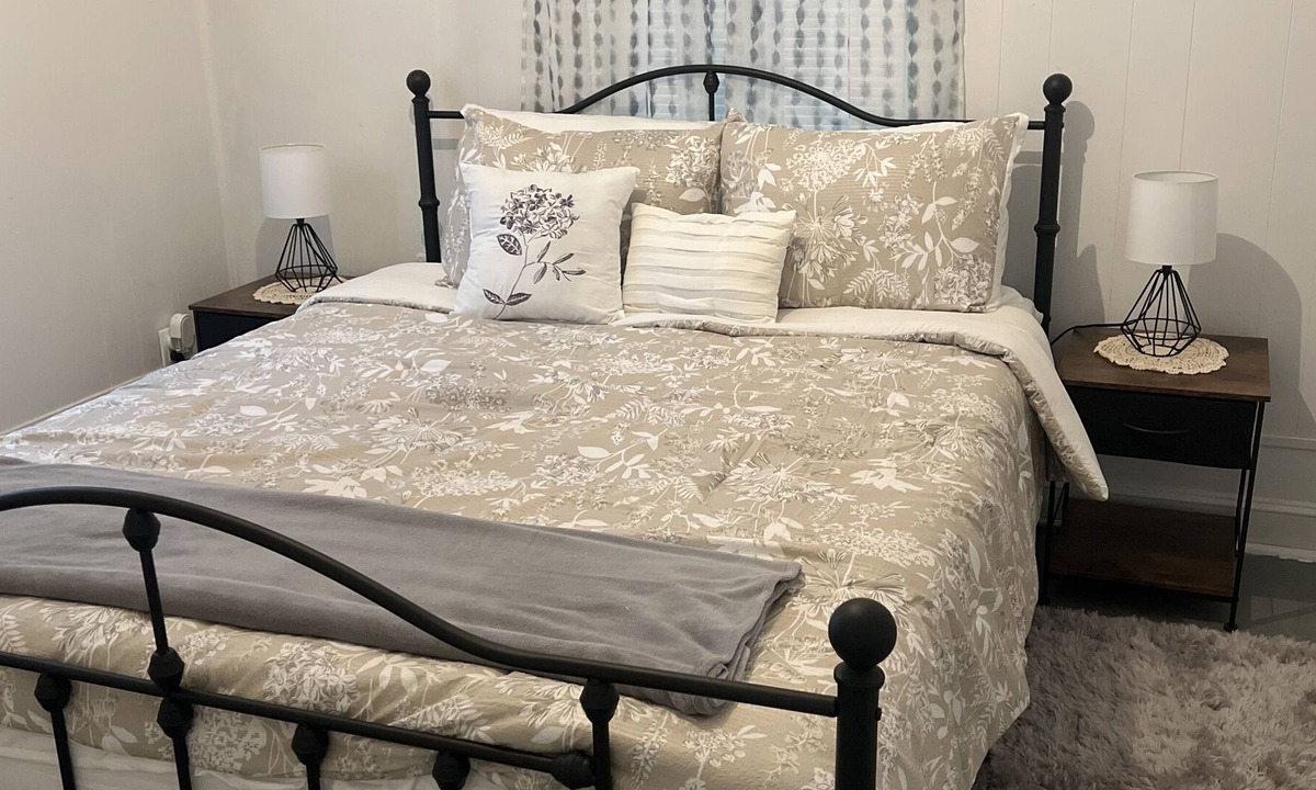 Waterbury Apartment | Home away from Home