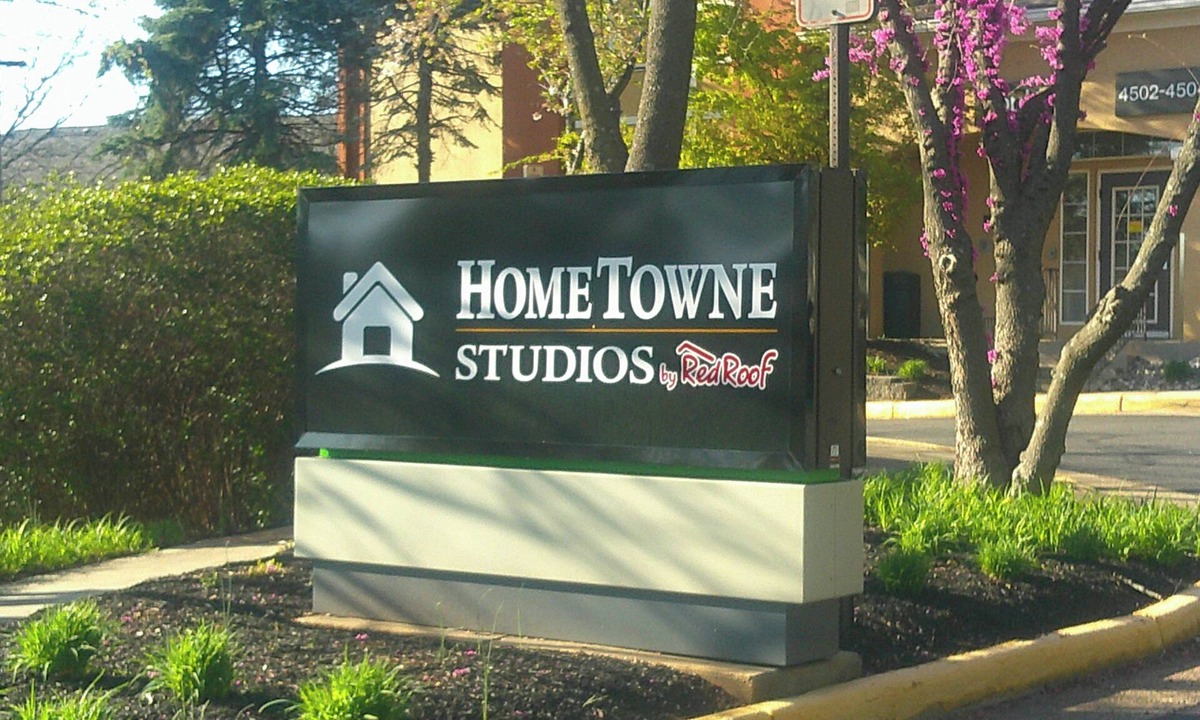 Chantilly Hotel | HomeTowne Studios by Red Roof Chantilly