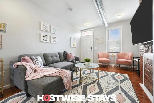 East Allegheny House | HostWise Stays - Free Parking, Highly Walkable, 2 Full bathrooms