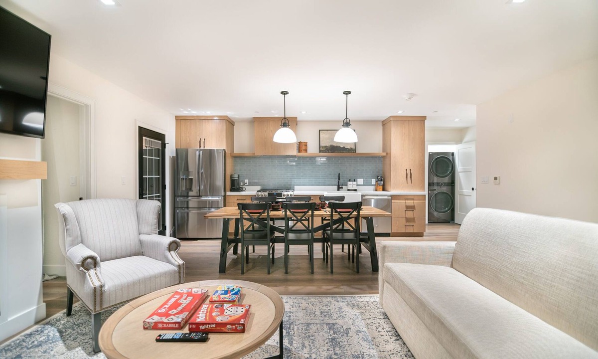 Midway Hotel | Hot Tub Access Condo Near Deer Valley | Modern Cottage w/Kitchen, Fireplace