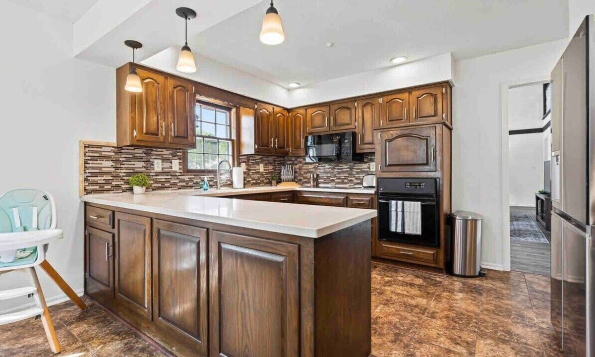Blue Springs House | HotTub*Pool*GameRoom*GolfCourseViews