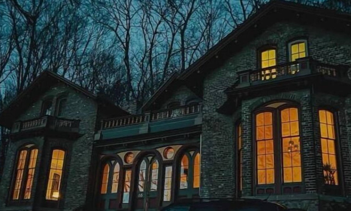 Hollowville House | Hudson River Train House