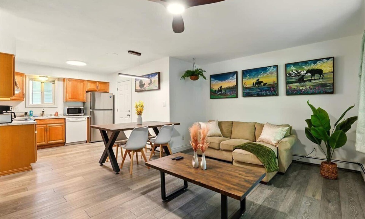 Tudor Area House | Hugs In The Dusk - 2 Beds 1 Bath unit—one side of a duplex in Midtown Anchorage.