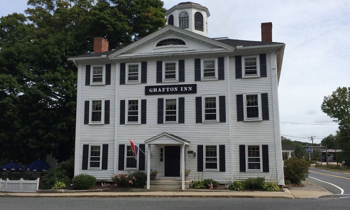 Grafton Hotel | Hunters Grille and Tap at The Grafton Inn