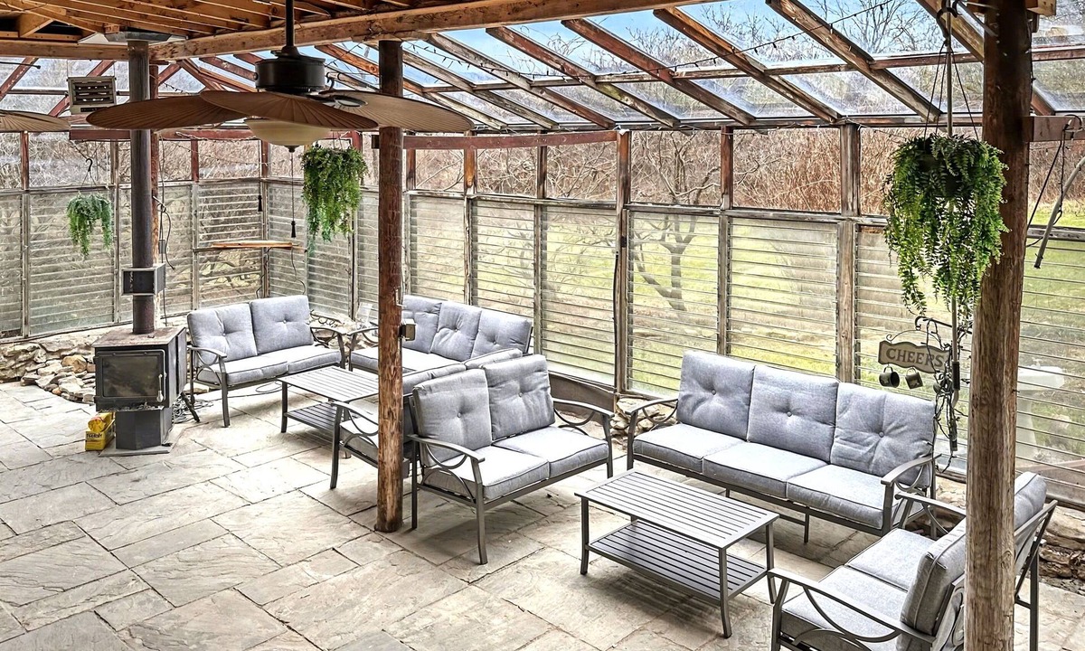 Bakerton House | Idyllic Riverfront Farmstead, Golf, Spa & More