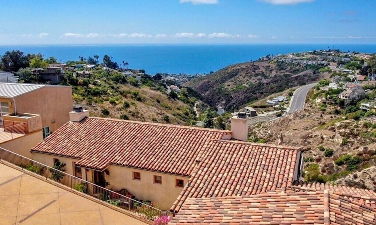 Laguna Beach House | In Laguna Beach 30 days minimum