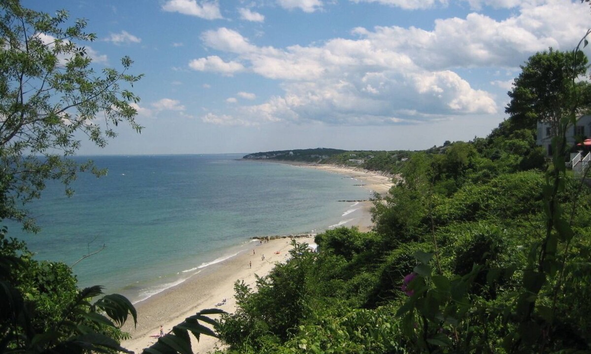 Manomet House | Incomparable Breathtaking Oceanfront 'House by the Sea' 5 bdrms + 3 bathrooms