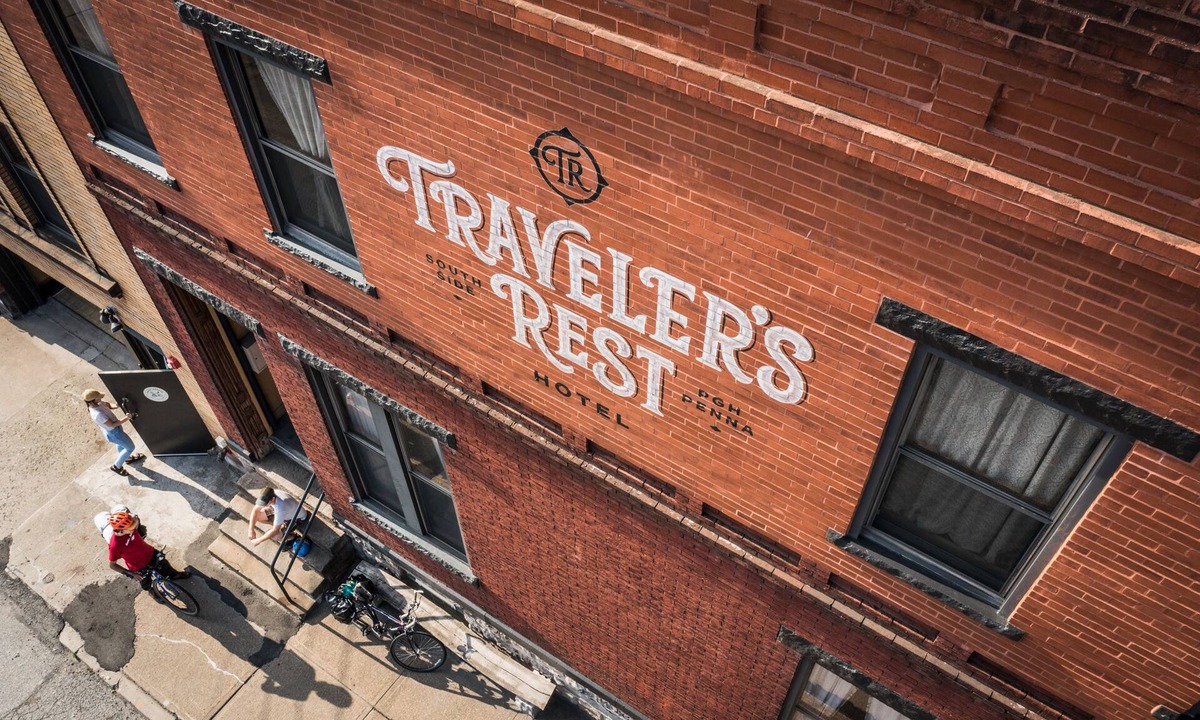 South Side Flats Hotel | Independent hotel in historic building walking distance from the city