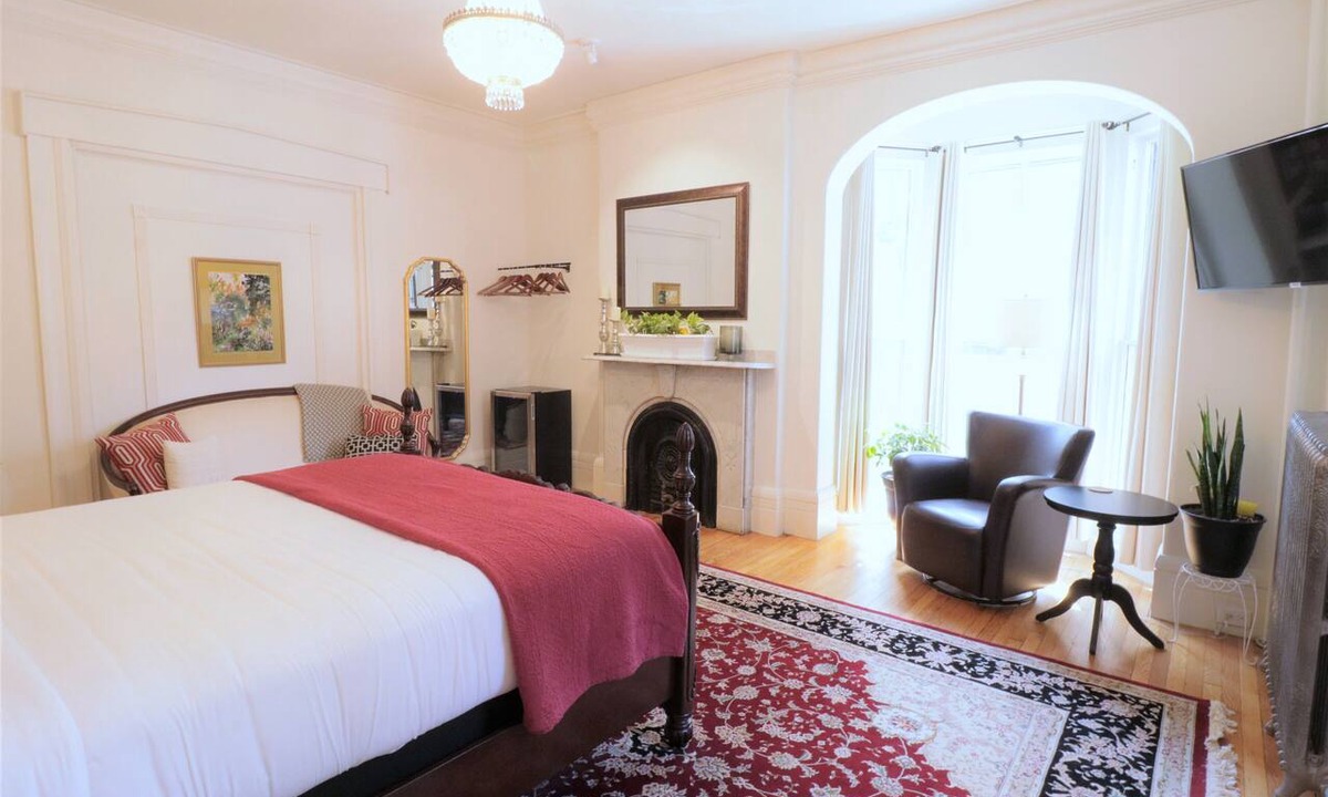 Downtown Portland Hotel | Inn at Park Spring 1 - Self Check In - Parking