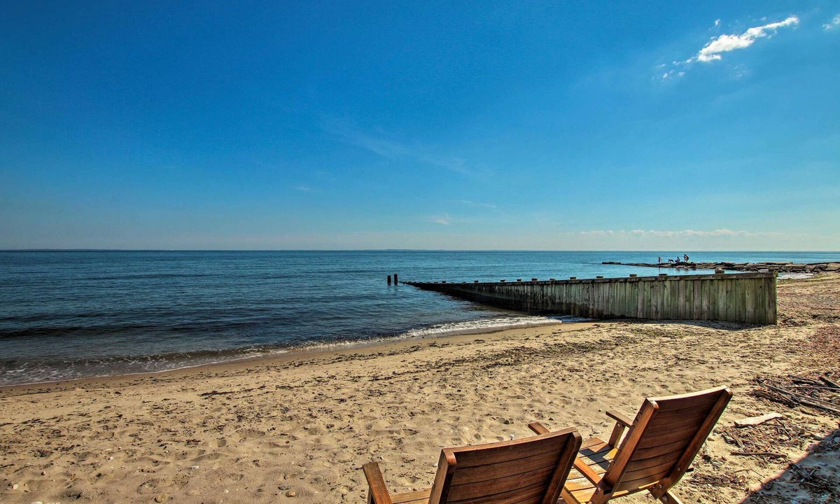 Old Lyme Cottage | Inviting 3BR Beachfront Cottage in Hawk's Nest – Summer Escape Awaits!