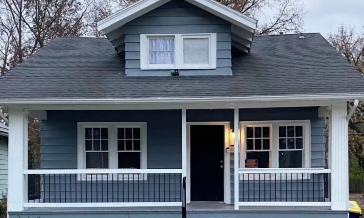 Kansas City House | Jazzy Charmer Close To Everything KC Business Travel Space & More🏡