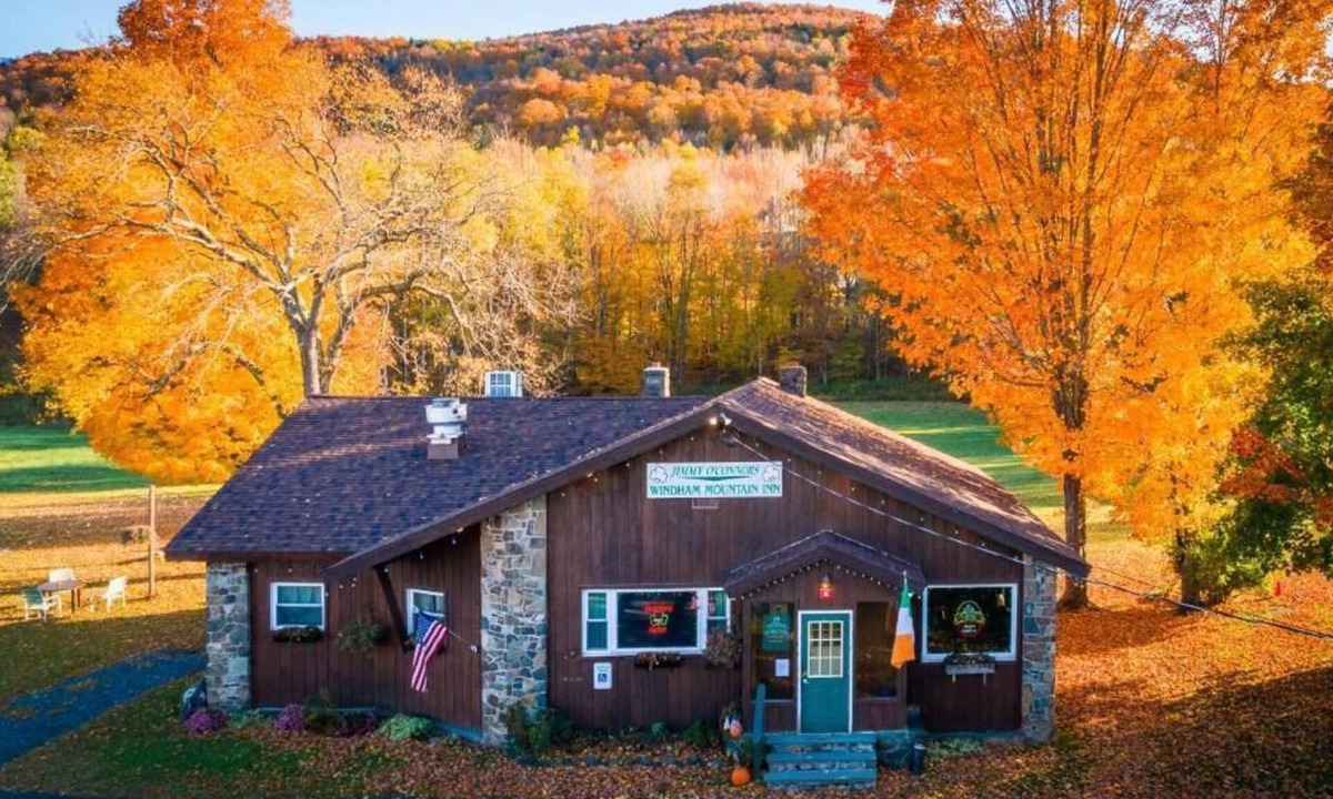 Windham Hotel | Jimmy OConnors Windham Mountain Inn