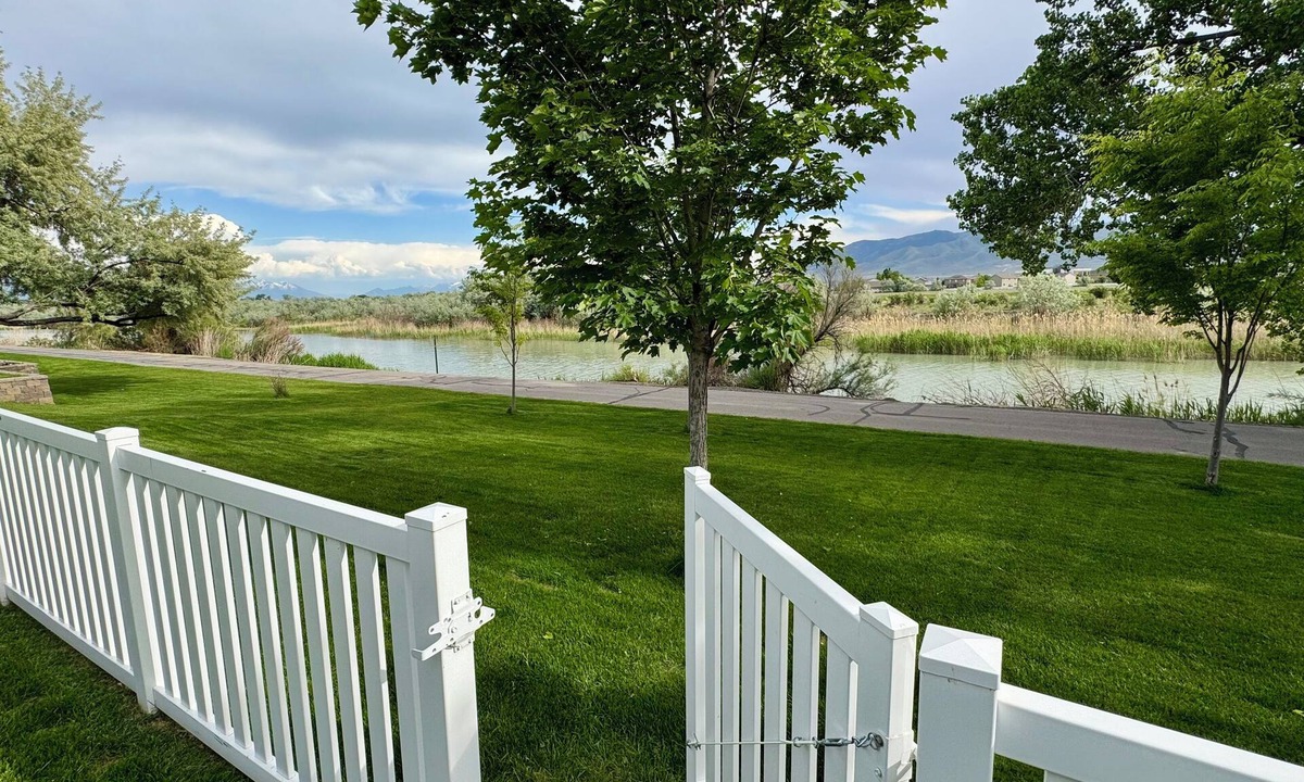 Lehi Apartment | Jordan River Retreat. Charming 1 bedroom apartment in Lehi Ut on the river.