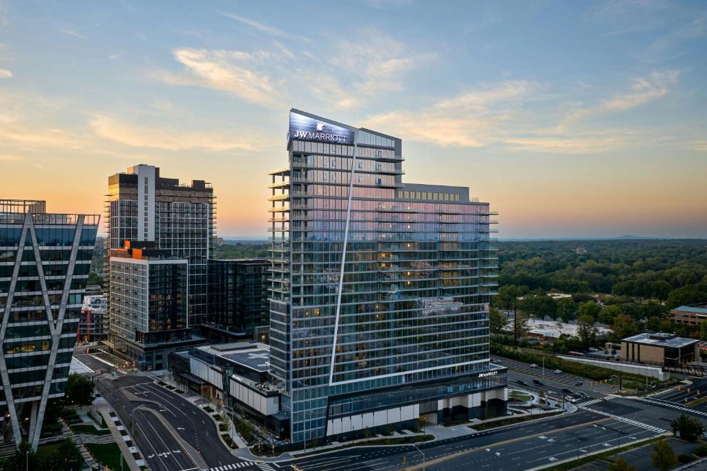 Reston Hotel | JW Marriott Reston Station