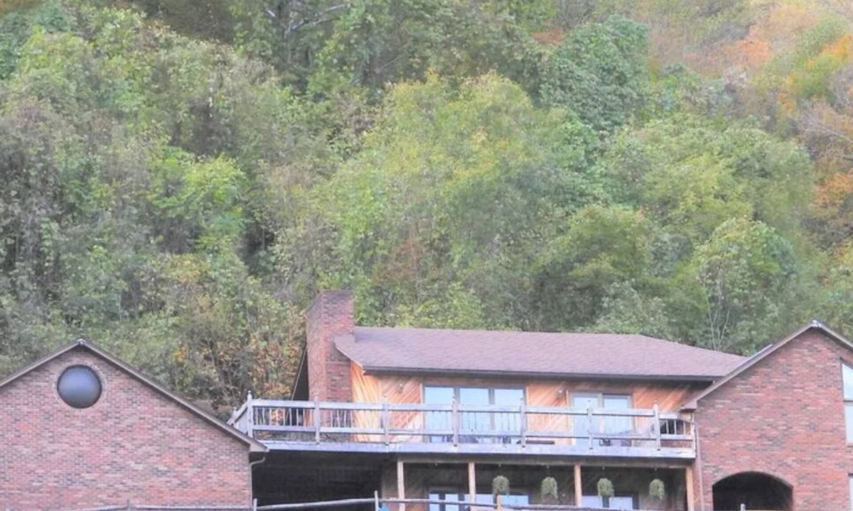 Glen Ferris House | Kanawha River Mountain House